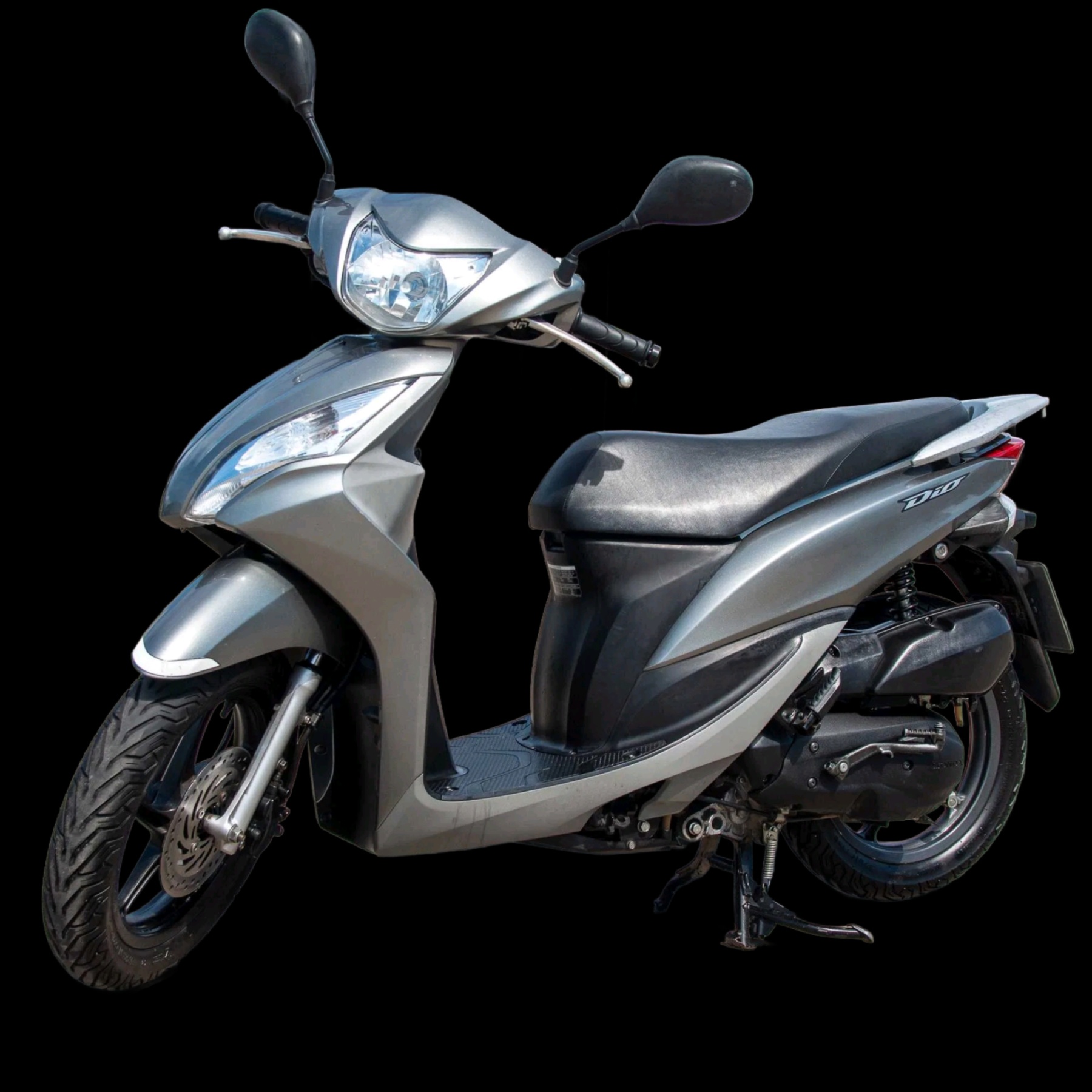 Сайлентблоки двигуна скутерів Suzuki та Honda: увага до кожної деталі