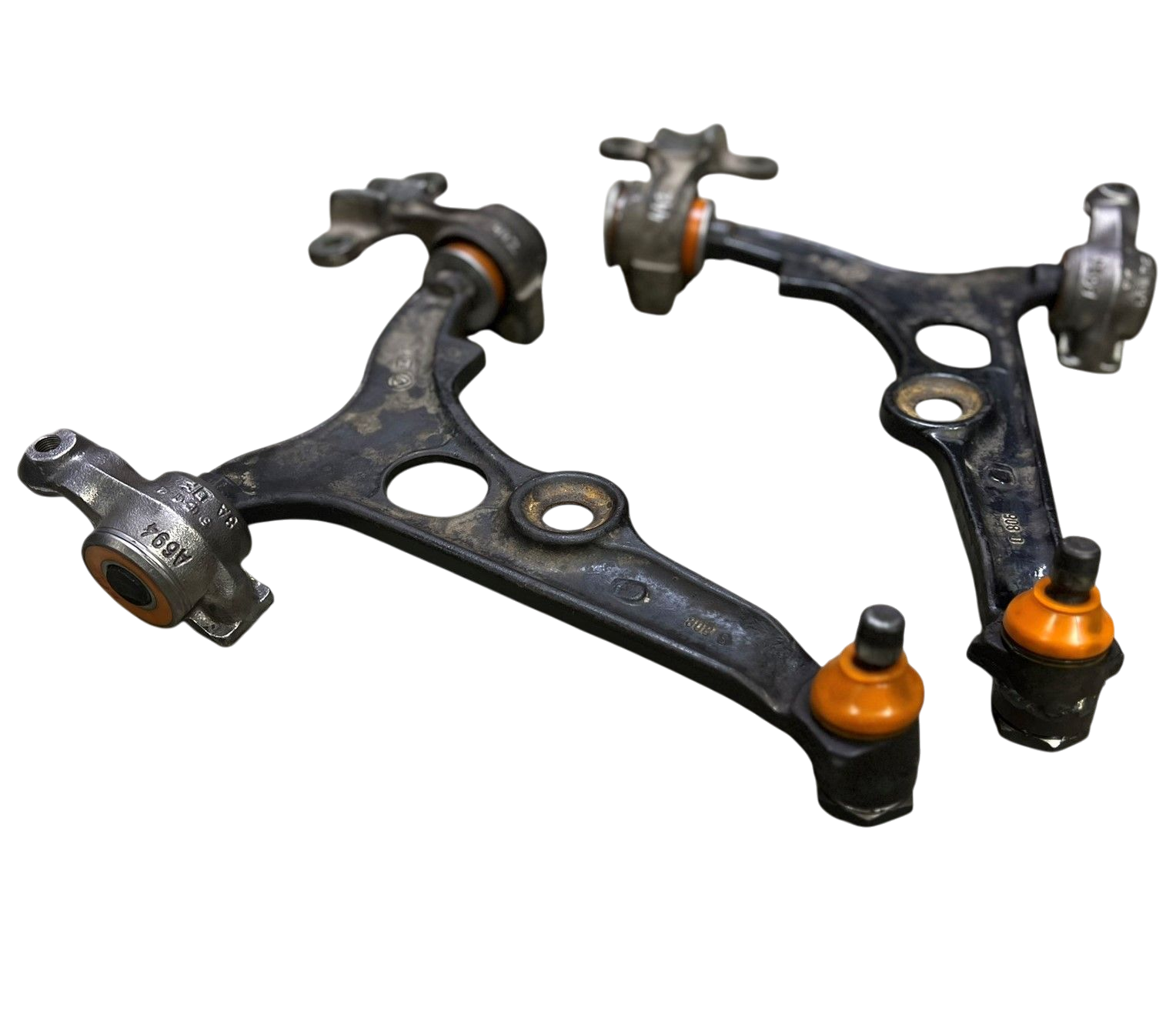 Передній нижній важіль Citroen Jumpy 1995-2007 Послуга з перепресування сайлентблоків (Сайлентблоки в ціну не входять)