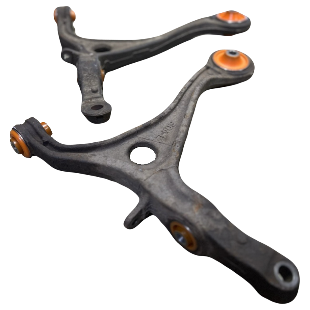 Передній важіль Honda Inspire UC1 2003-2007 Послуга з перепресування сайлентблоків (Сайлентблоки в ціну не входять)