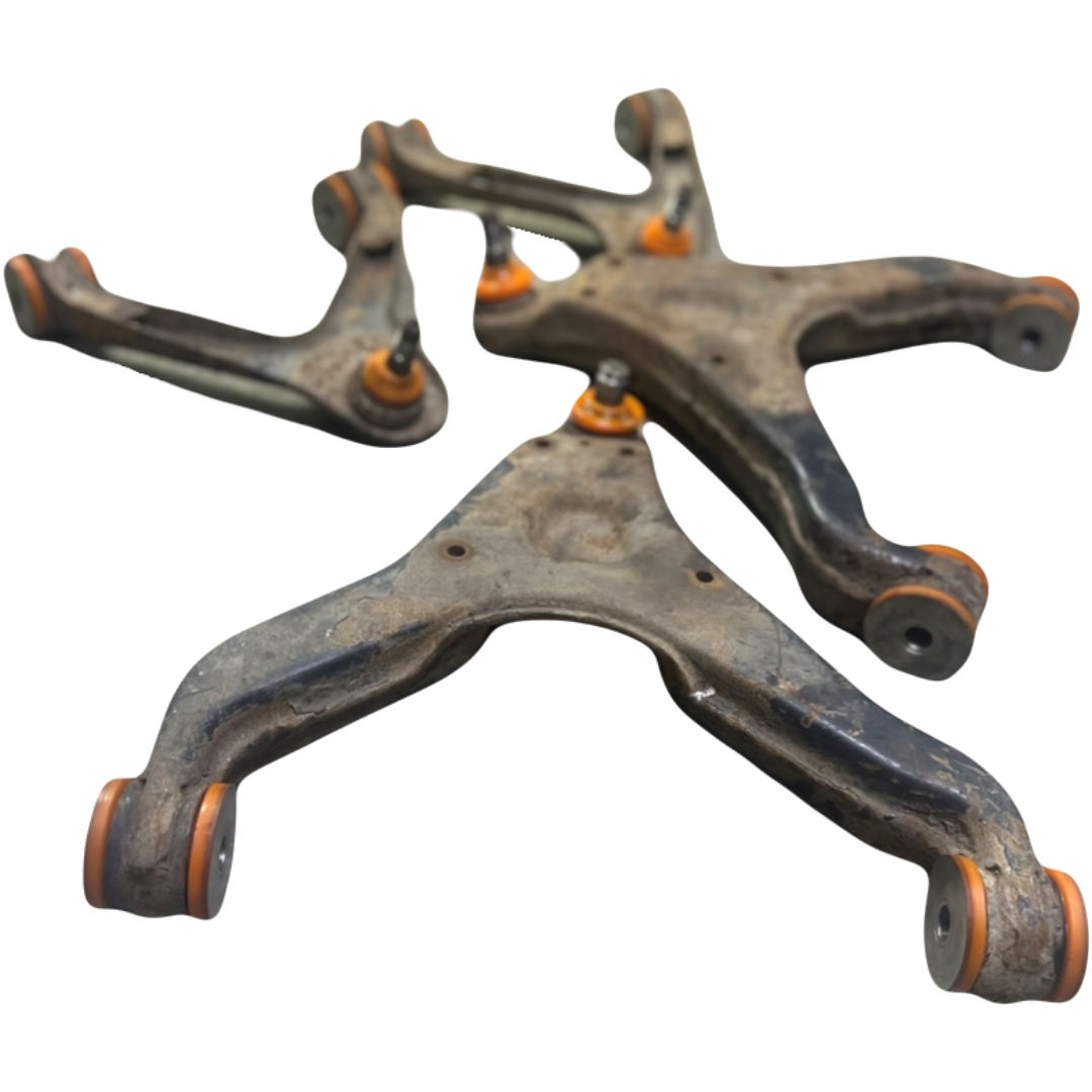 Передня підвіска автомобіля Iveco Daily 2011-2014 Послуга з перепресування сайлентблоків (Сайлентблоки в ціну не входять)