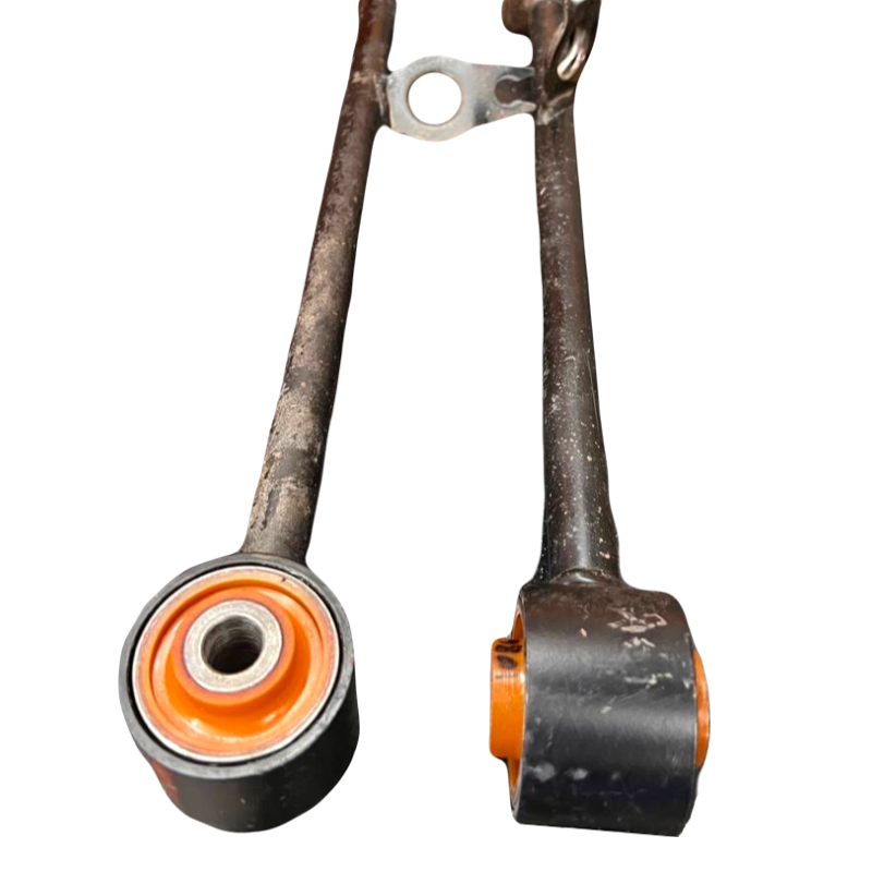 Задній поздовжній важіль Renault Kaptur 2016- Послуга з перепресування сайлентблоків (Сайлентблоки в ціну не входять)