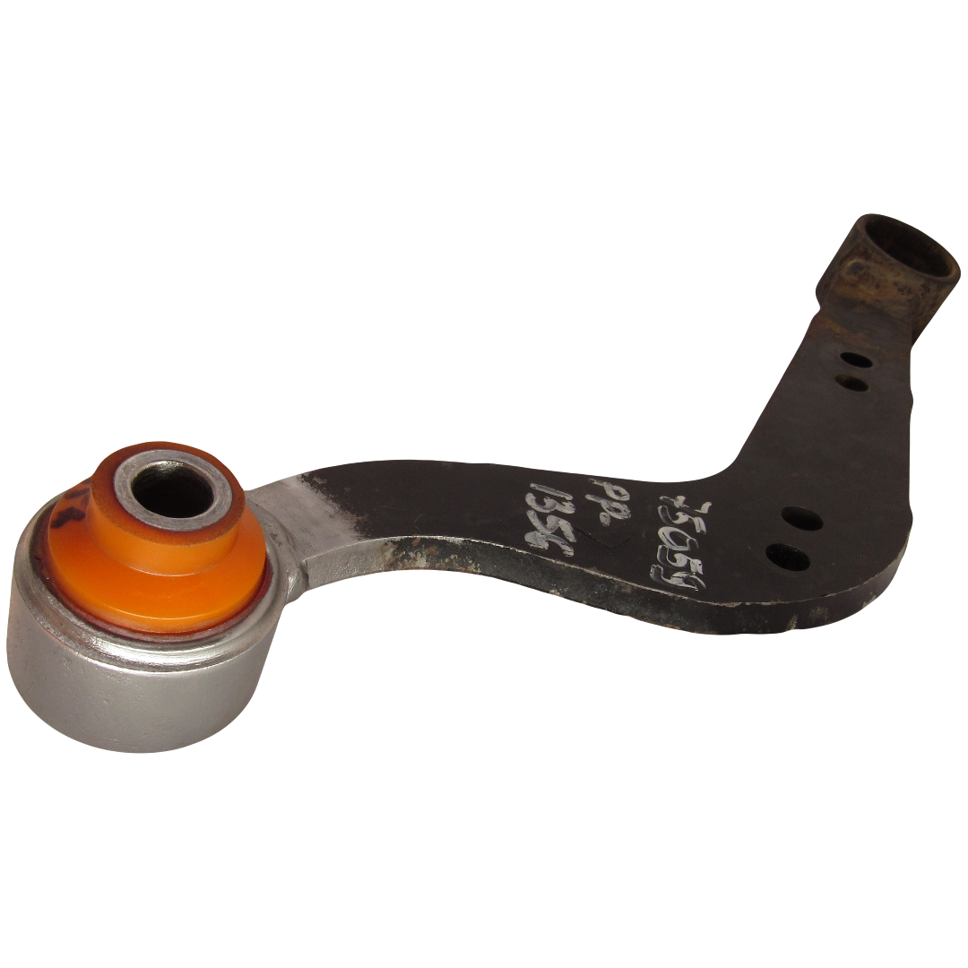 Поліуретановий сайлентблок заднього поперечного серповидного важеля зовнішній Toyota Rav4 2013-2018 ліва ТЯГА З ВВАРЕНИМ САЙЛЕНТБЛОКОМ