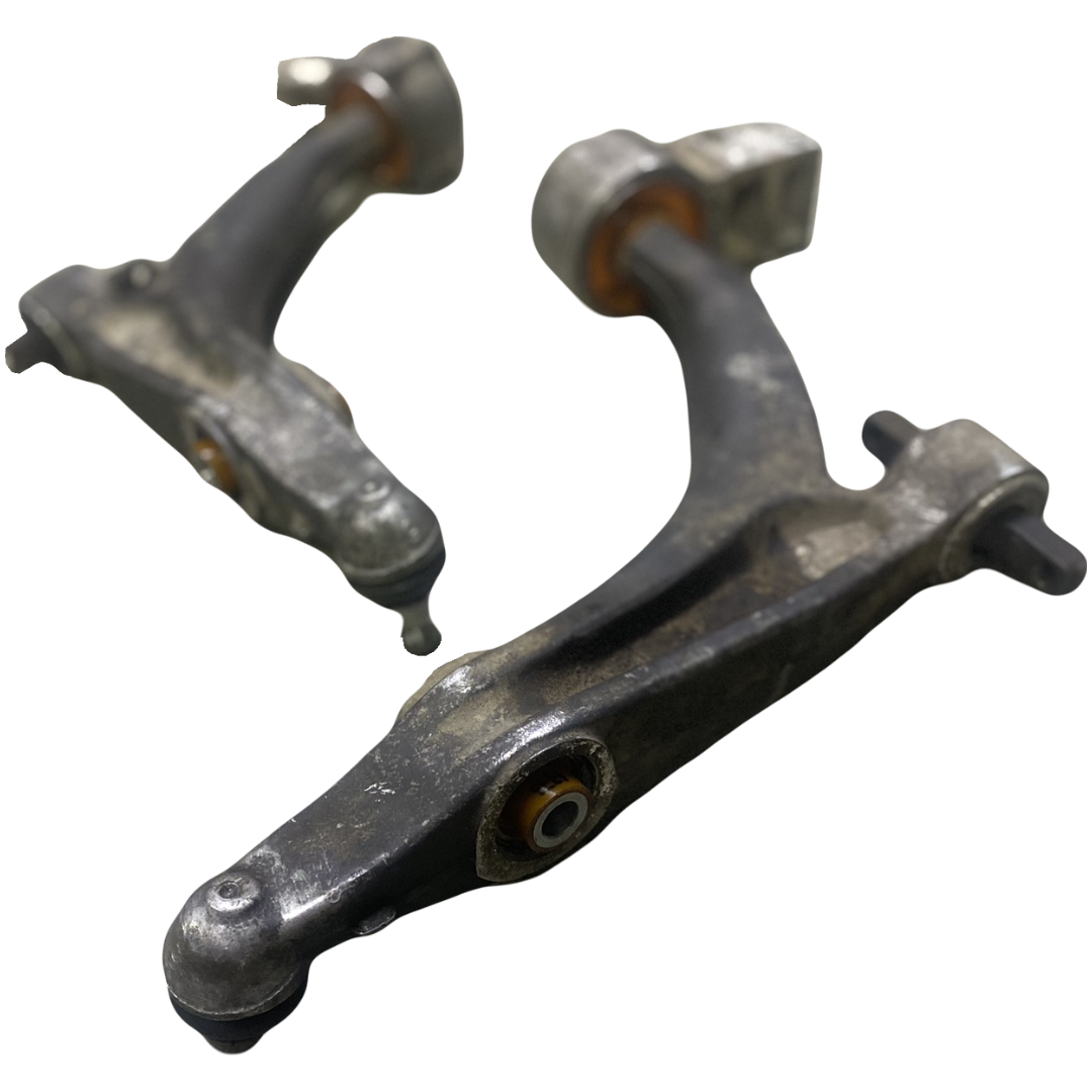 Передній нижній важіль Alfa Romeo 159 2005-2011 Послуга з перепресування сайлентблоків (Сайлентблоки в ціну не входять)