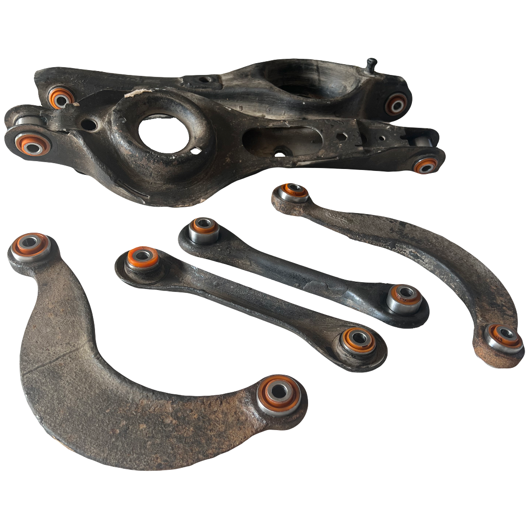 Задня підвіска автомобіля Ford Focus C-Max 2003-2007 Послуга з перепресування сайлентблоків (Сайлентблоки в ціну не входять)