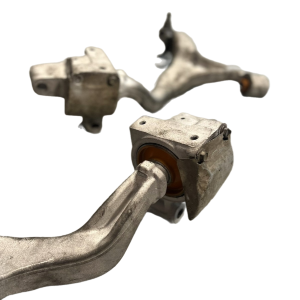 Передній важіль Nissan Skyline 2006-2014 Послуга з перепресування сайлентблоків (Сайлентблоки в ціну не входять) pp2011pos