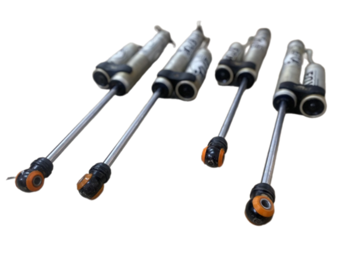 Амортизатор Fox Jeep Wrangler 2007-2018 Послуга з перепресування сайлентблоків (Сайлентблоки в ціну не входять)