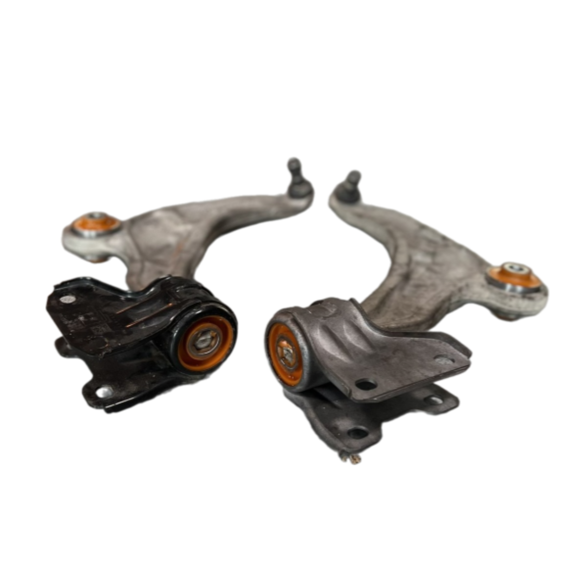 Передній важіль Ford Edge 2014-2022 Послуга з перепресування сайлентблоків (Сайлентблоки в ціну не входять)