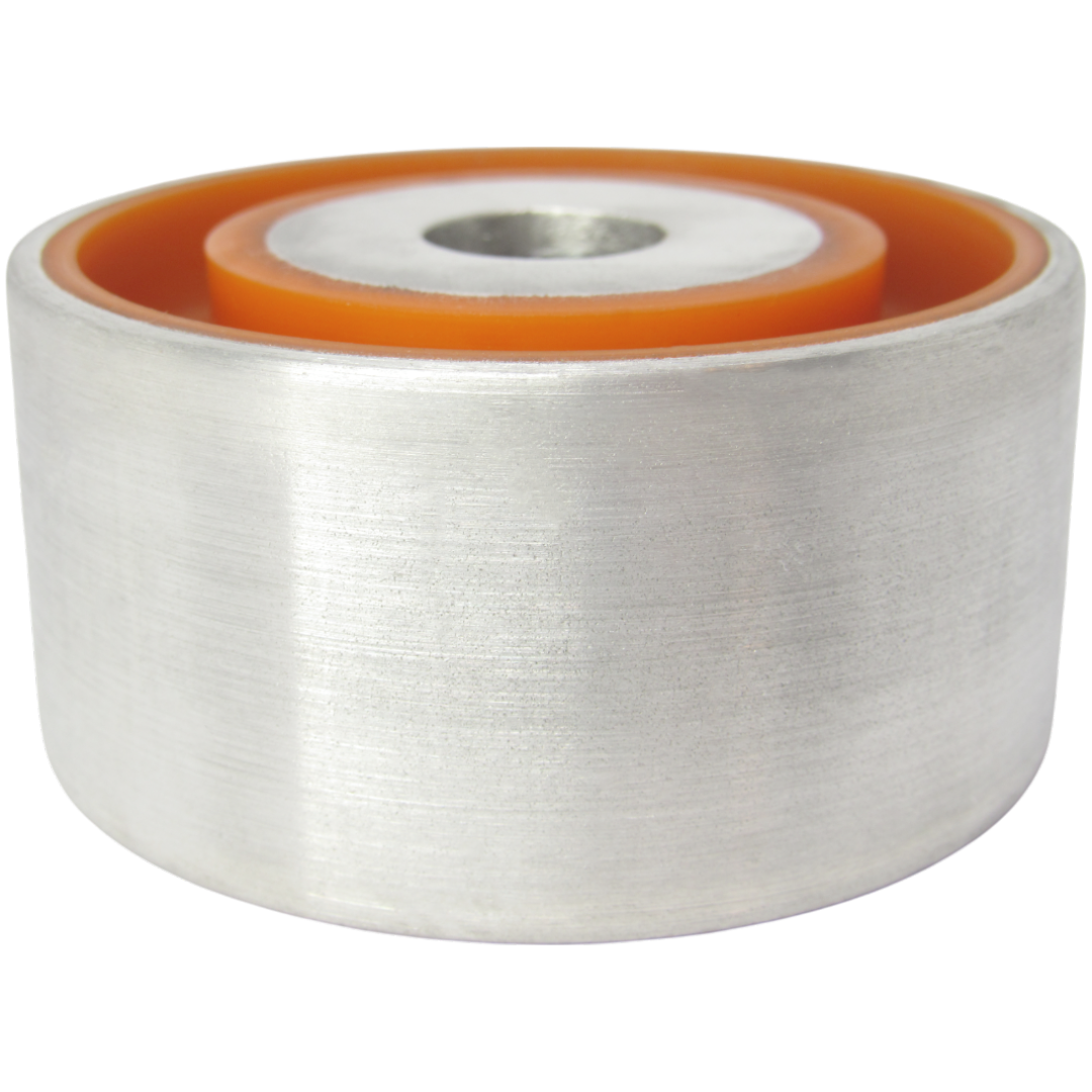 Поліуретановий сайлентблок заднього редуктора задній правий Mitsubishi Pajero 2000-2006