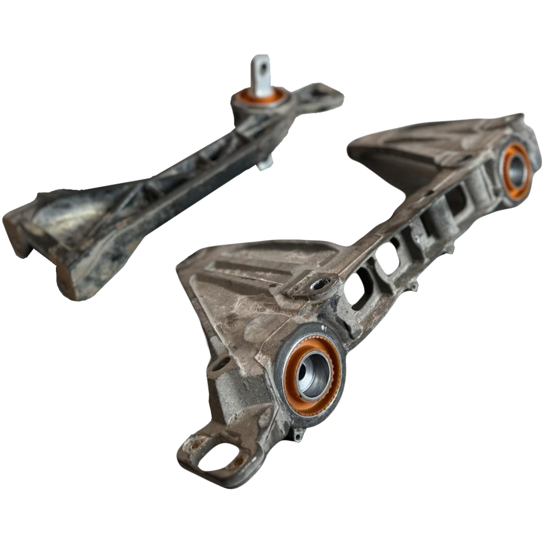 Rear gearbox mounting Mercedes-Benz Vito 2014- V250D Service with repressing of bushings (Bushings are not included in the price)