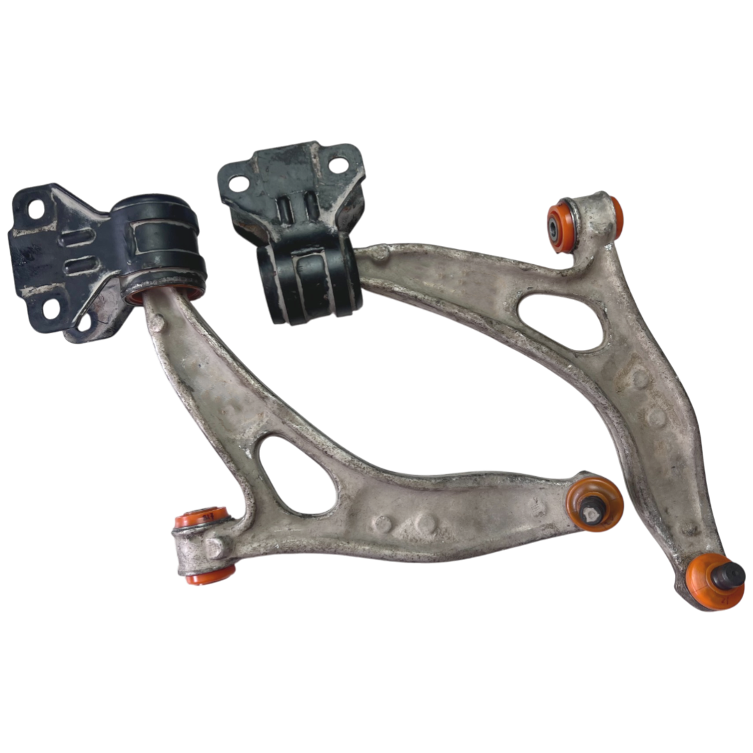 Передній нижній важіль Ford C-Max 2010- 2,0L Послуга з перепресування сайлентблоків (Сайлентблоки в ціну не входять)