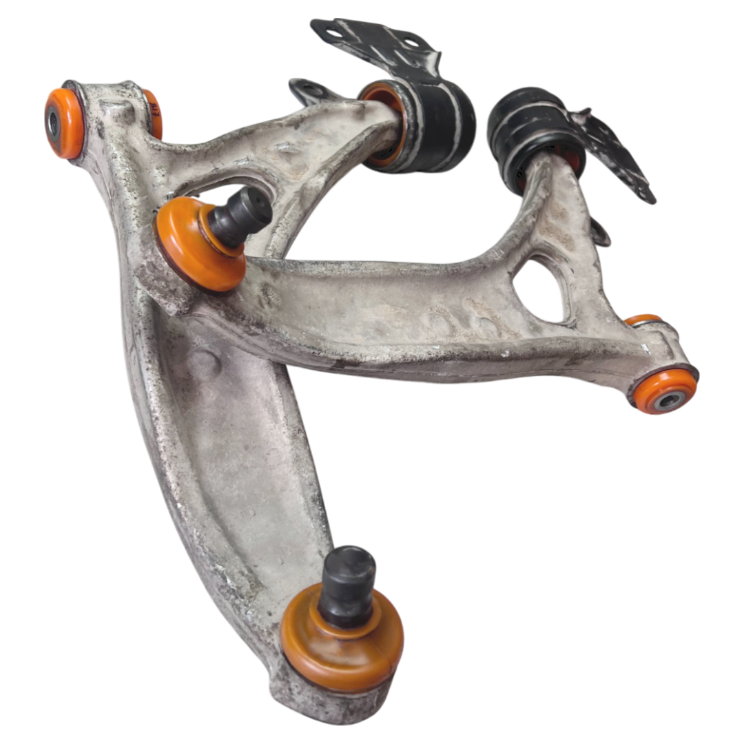 Передній нижній важіль Ford C-Max 2010- 2,0L Послуга з перепресування сайлентблоків (Сайлентблоки в ціну не входять)