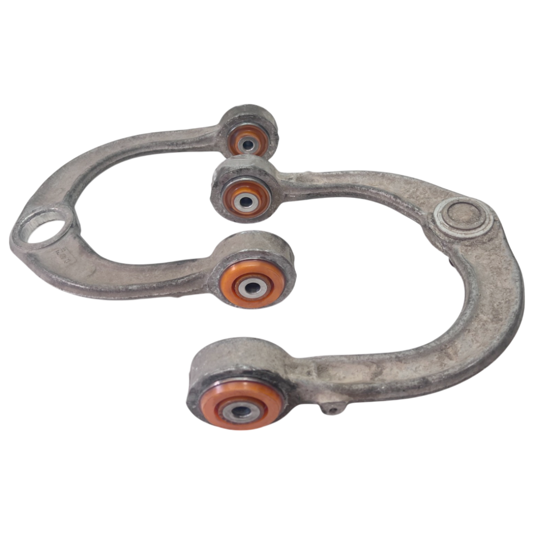 Передній верхній важіль Cadillac Cts 1998-2007 Послуга з перепресування сайлентблоків (Сайлентблоки в ціну не входять)