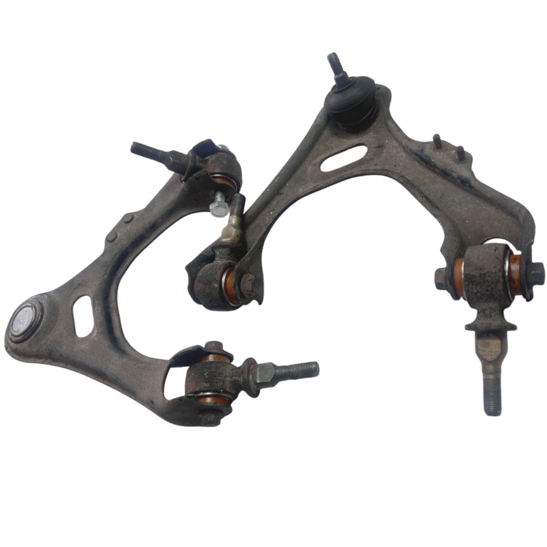 Передній верхній важіль Honda Legend 1997-2004 Послуга з перепресування сайлентблоків (Сайлентблоки в ціну не входять)