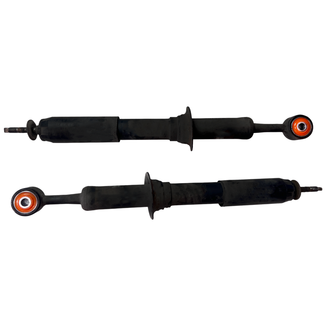 Передний амортизатор Toyota Hilux 2015- Услуга с перепресовки сайлентблоков (Сайлентблоки в цену не входят)